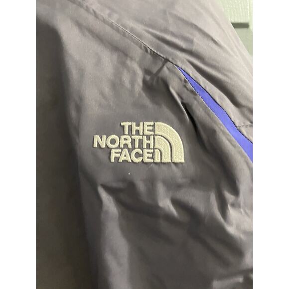 The North Face Hyvent Rain Hiking Jacket Womens Small Gray Purple Waterproof - Picture 9 of 10